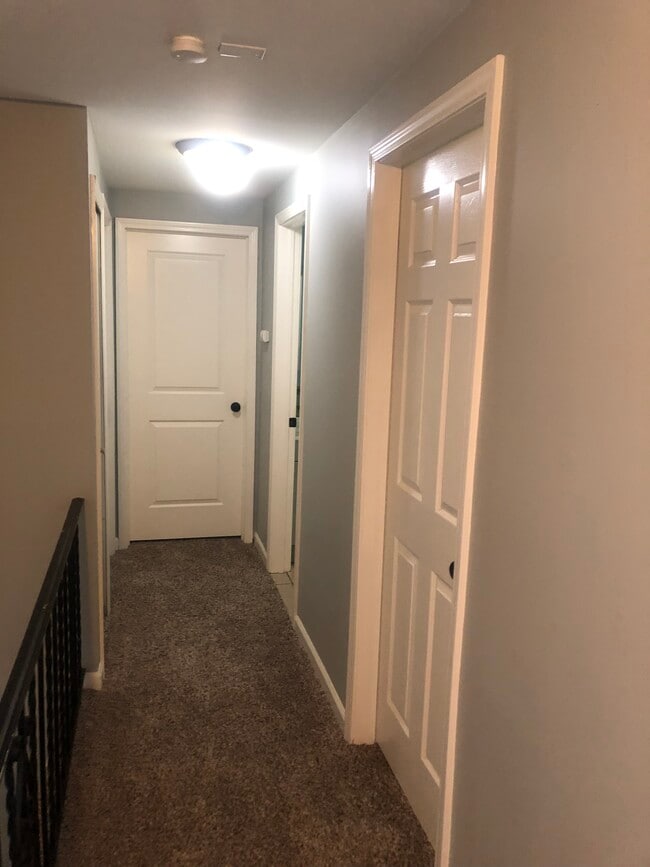 Building Photo - 10255 Wayne Rd