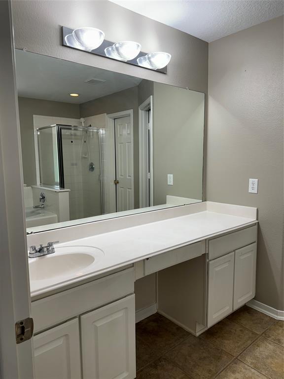 Building Photo - 12106 Landsdown Ridge Way