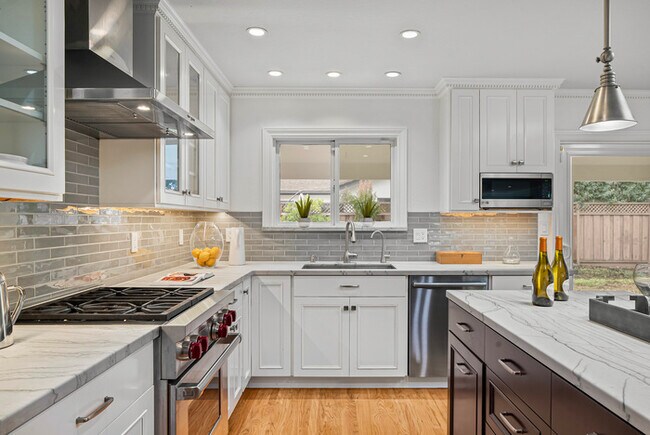 Building Photo - West San Jose home four bedrooms three baths with separate bedroom and full bath