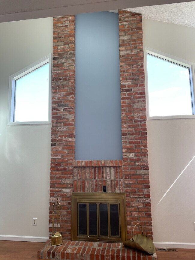 Building Photo - 4149 S Evanston Cir