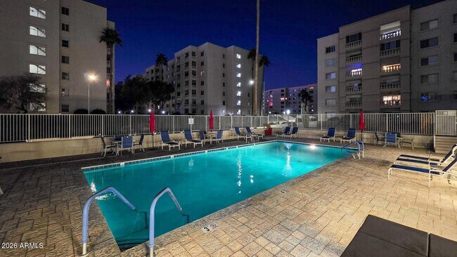 Building Photo - 7940 E Camelback Rd