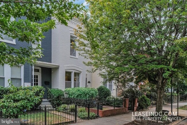 Building Photo - 1241 I St NE