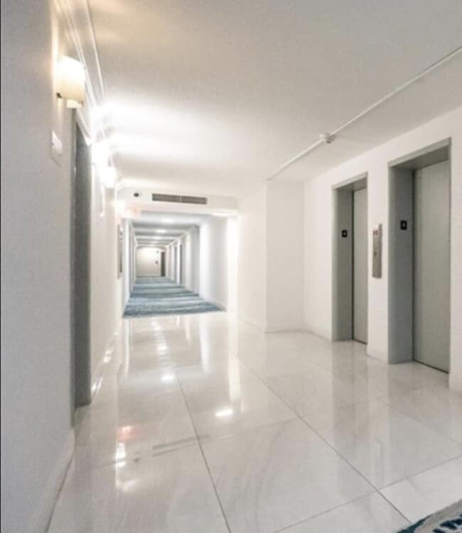 Building Photo - 1849 S Ocean Dr