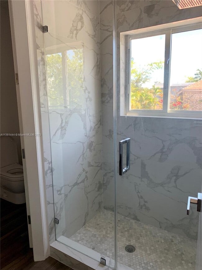 Building Photo - 2852 SW 32nd Ct