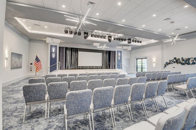 Building Photo - 6525 S Oriole Blvd