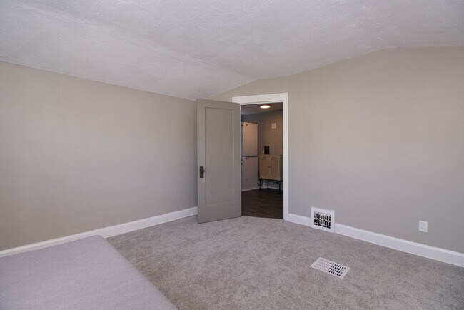 Building Photo - 7703 Essen Ave