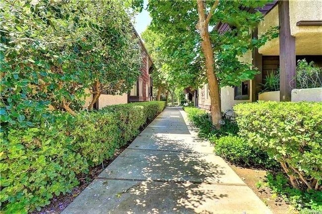 Building Photo - 15050 Sherman Way
