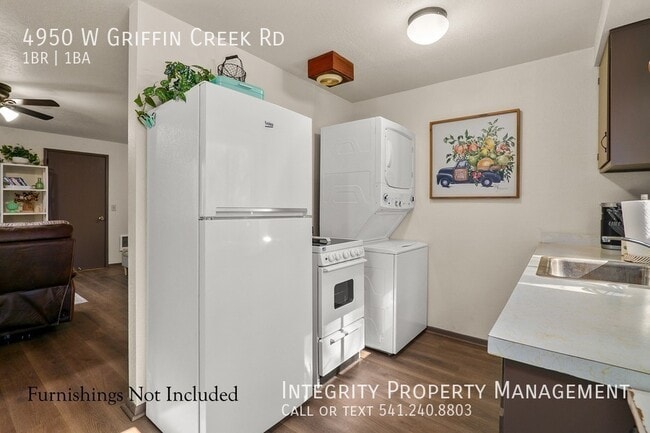 Building Photo - 4950 W Griffin Creek Rd