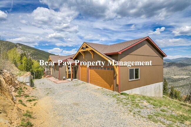 Building Photo - "Experience Mountain Living at Its Finest ...