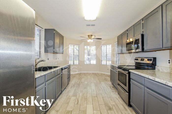 Building Photo - 8534 W Tuckey Ln