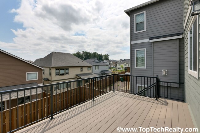 Building Photo - Lovely Beaverton Home 3BR, 2.5 BTH Great Location & A+Schools!