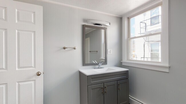 Building Photo - 7 Island Ave