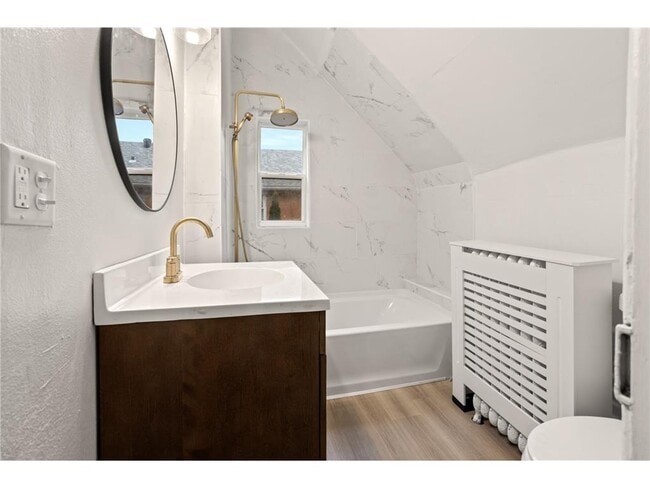 Building Photo - 361 8th Ave S