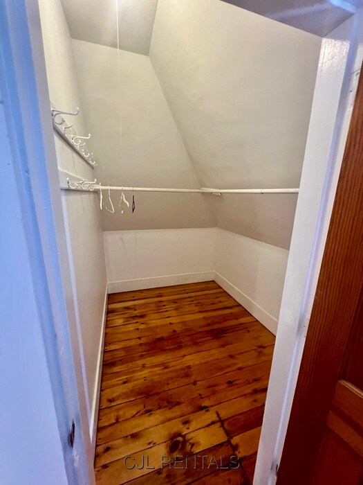 Building Photo - 50 Pond St