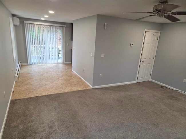 Building Photo - 16 River Rd