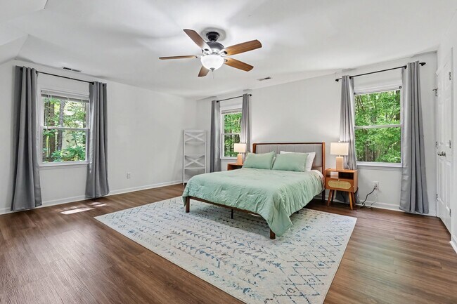 Building Photo - 4204 High Mountain Dr