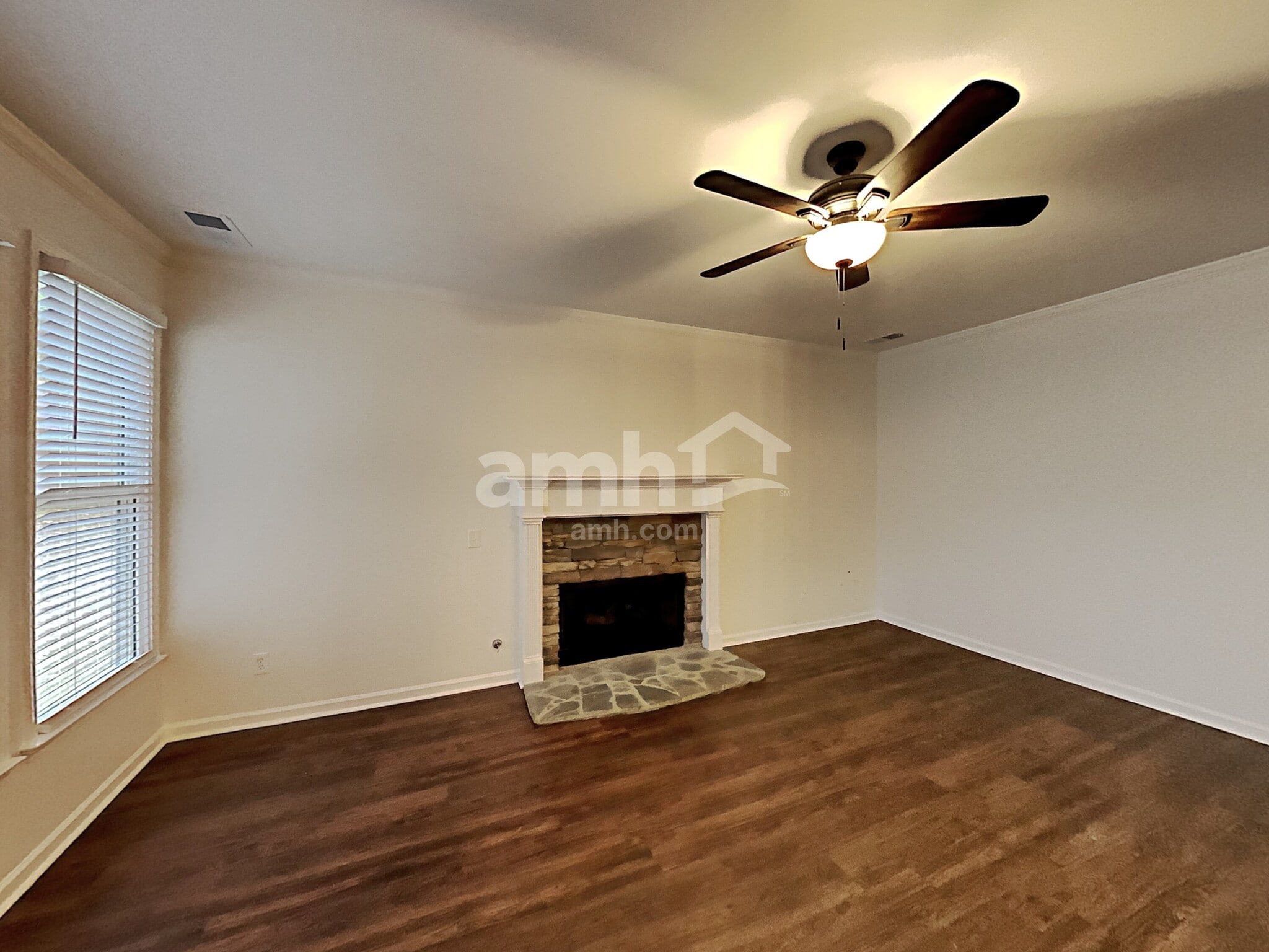 Building Photo - 503 Oriole Farm Trail