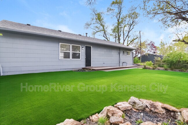 Building Photo - 7104 Longview Rd