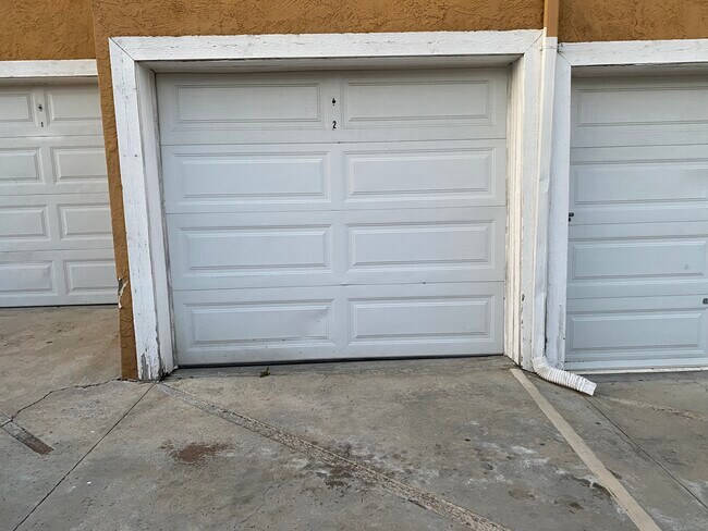 Garage (private) - 3731 37th St