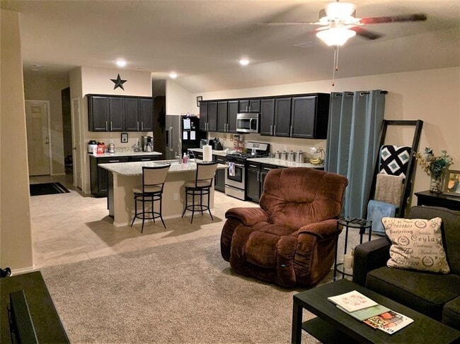 Building Photo - 9411 Paloma Creek Dr