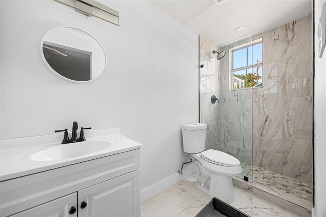 Building Photo - 3229 Holman St