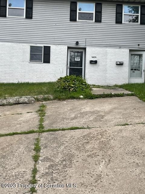 Primary Photo - 1206 Mowry St