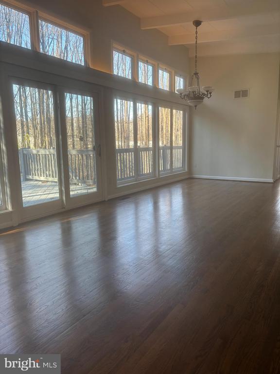 Building Photo - 7425 Dulany Dr