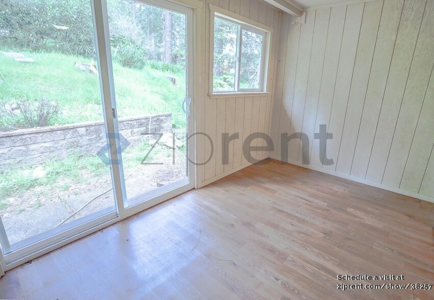 Building Photo - 11034 Juanita Ct