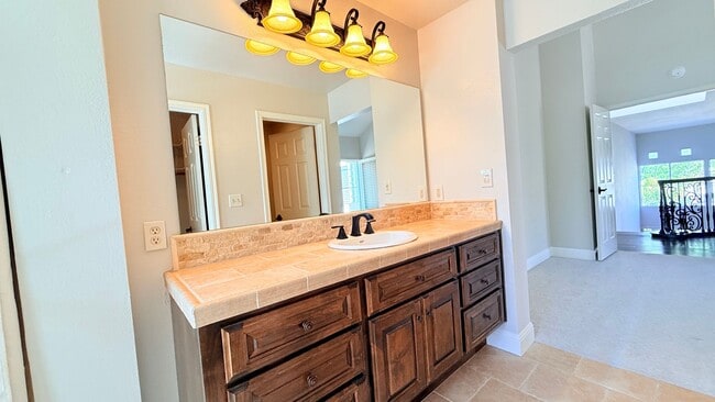 Building Photo - Gorgeous Two (2) Suites--- Executive Style 2BD/2.5BA + Loft, Two-Story TH at The Lake at Canyon L...