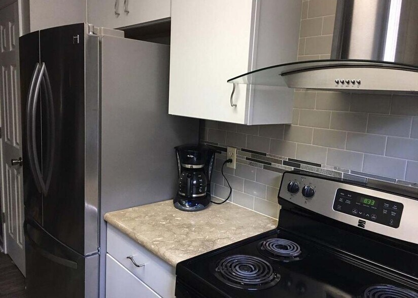 Building Photo - 4464 Westover Dr