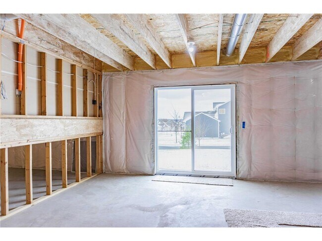 Building Photo - 143X Nutmeg Cir