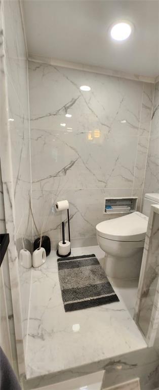 Building Photo - 5583 Julian Pl