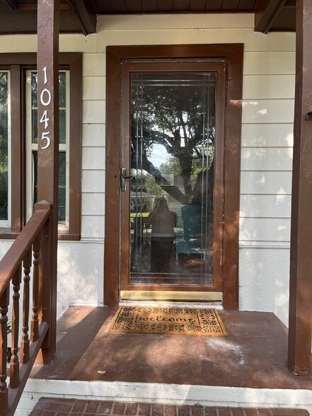 Building Photo - 1045 Ontario St