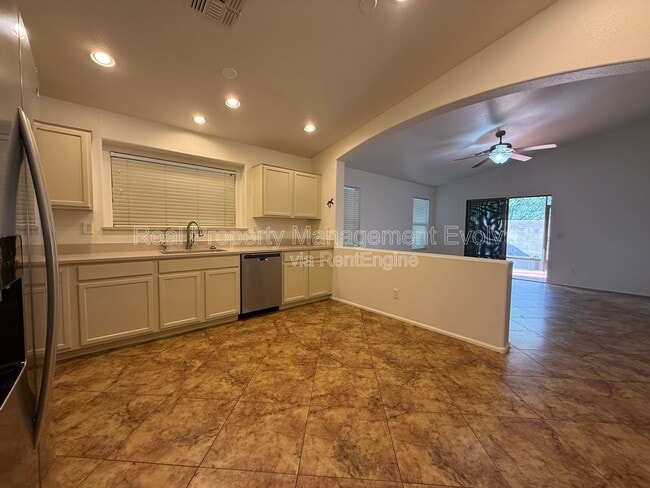 Building Photo - 28418 N 25th Ave