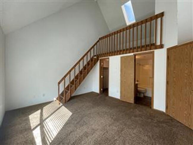 Building Photo - Soda Lakes Condo