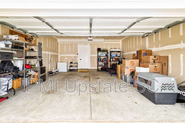 Building Photo - 997 Jade Wy