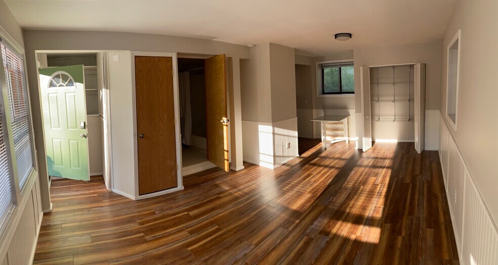 Building Photo - 603 Madison Pl
