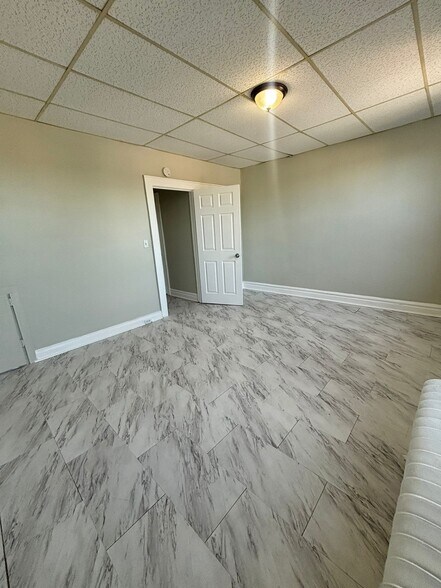 2 Columbia Ave 304 - 28 Columbia Ave