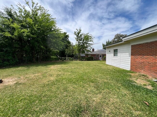 Building Photo - Home for Rent in Montgomery