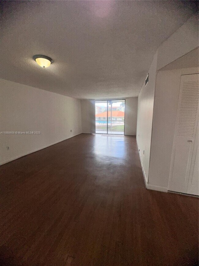 Building Photo - 1800 SW 81st Ave