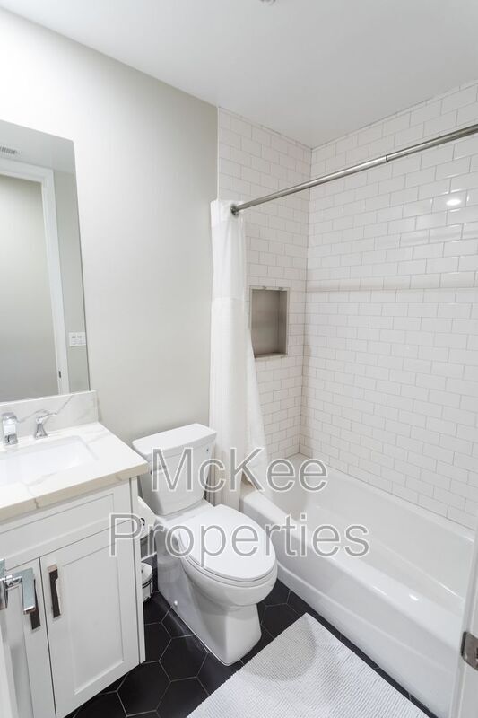 Building Photo - 157 Donax Ave