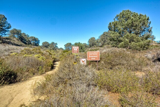 Building Photo - 2239 Del Mar Scenic Pkwy