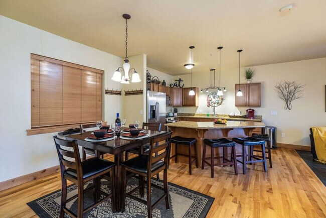 Building Photo - 5518 Lillehammer Ln