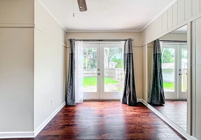 Building Photo - 3109 Johns Pky