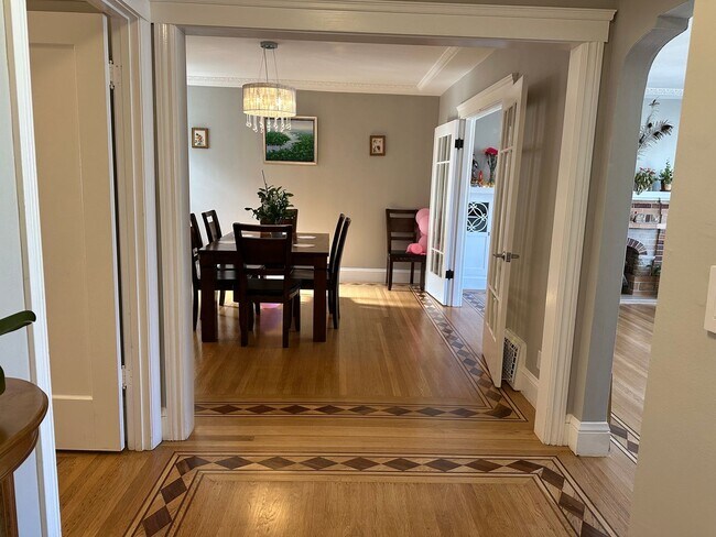 Building Photo - Charming Remodeled Home in Prime Excelsior...