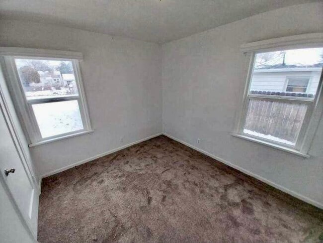 Building Photo - 1645 Cahoon St