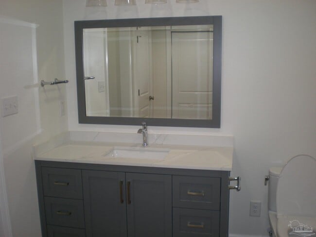 Building Photo - 11606 Chanticleer Dr