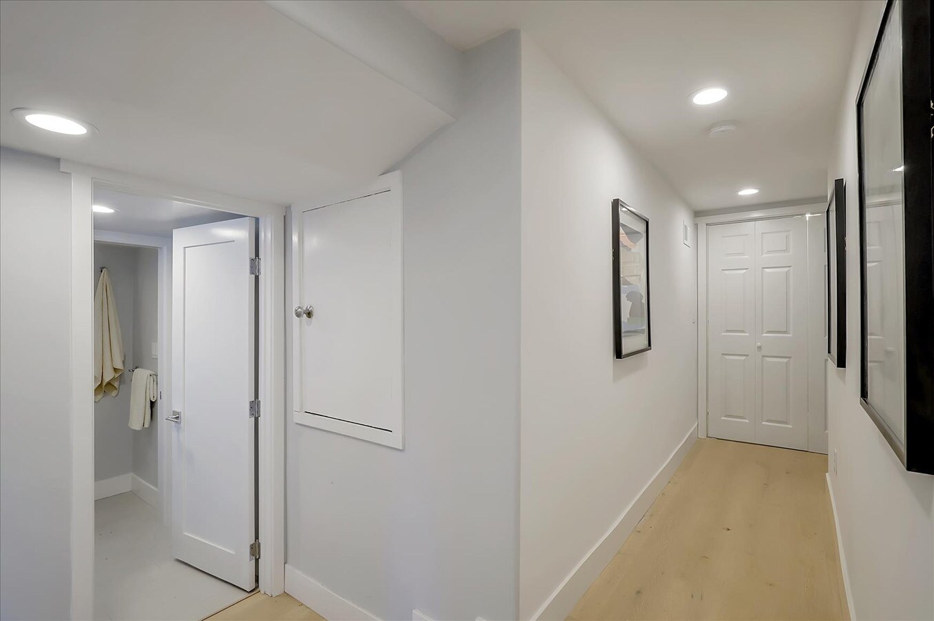 Building Photo - 914 Everett Ave