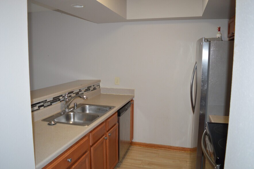 Building Photo - 2824 Pleasant View Rd