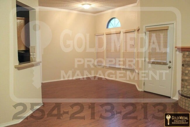 Building Photo - 602 Arapaho Dr